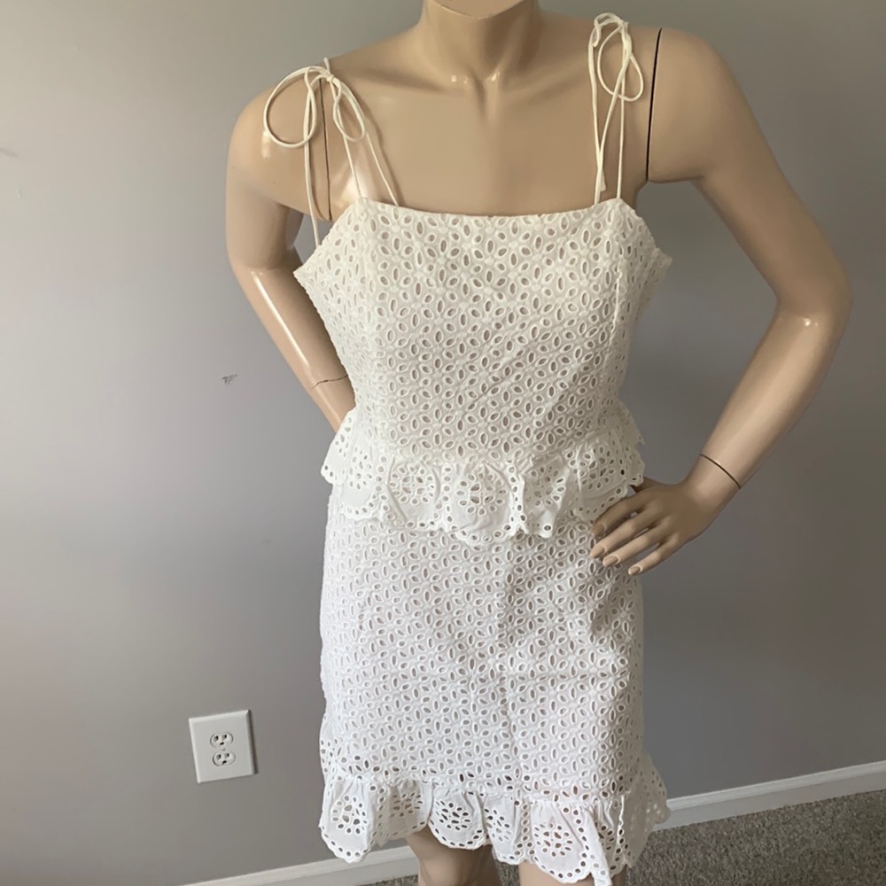 Essue White lace cut out mini dress